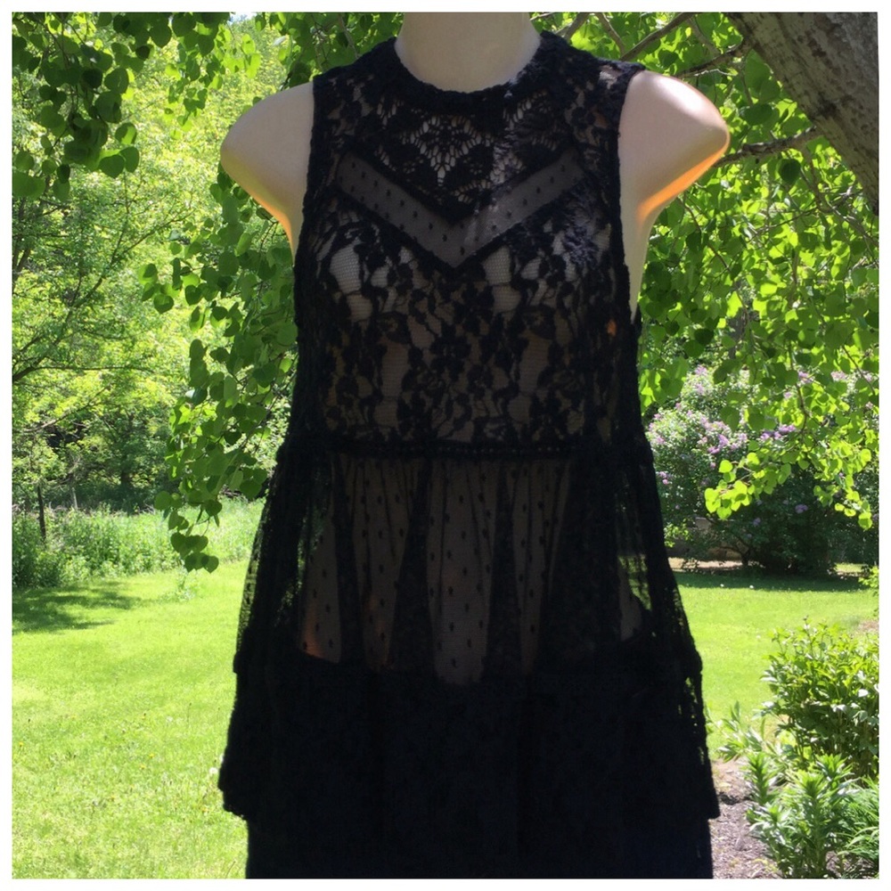 Gorgeous FREE PEOPLE Black Lace Tank Top Shirt Size Small Petite